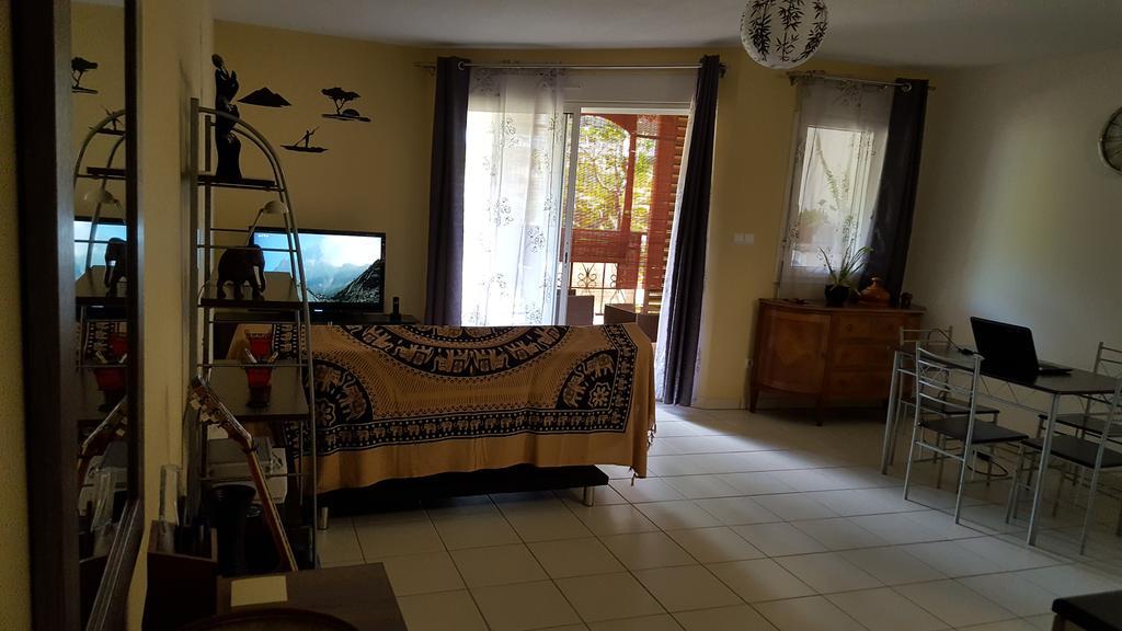 Agreable T3 A Sainte Clotilde Apartman Kültér fotó